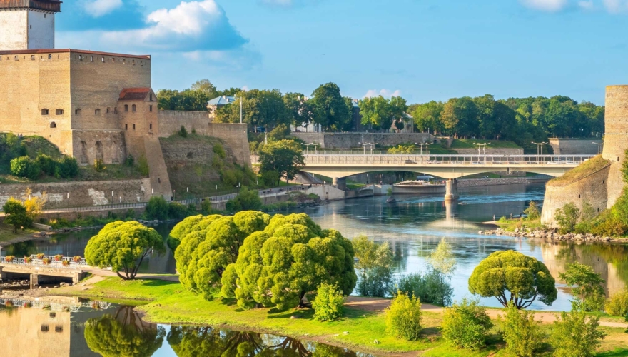 International teaching jobs closing this week   23 June 2025